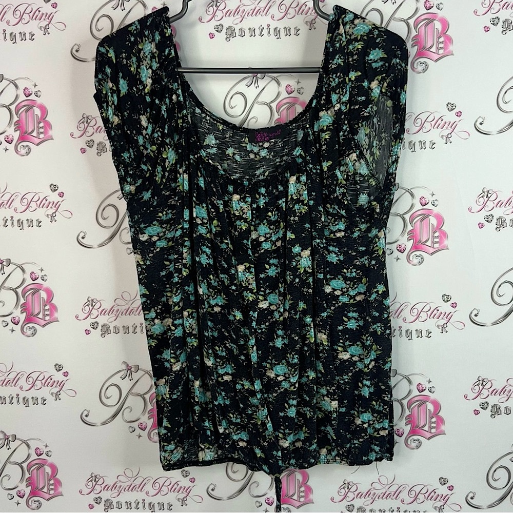 Agenda tank top buttons stretchy Black and Green Floral Blouse